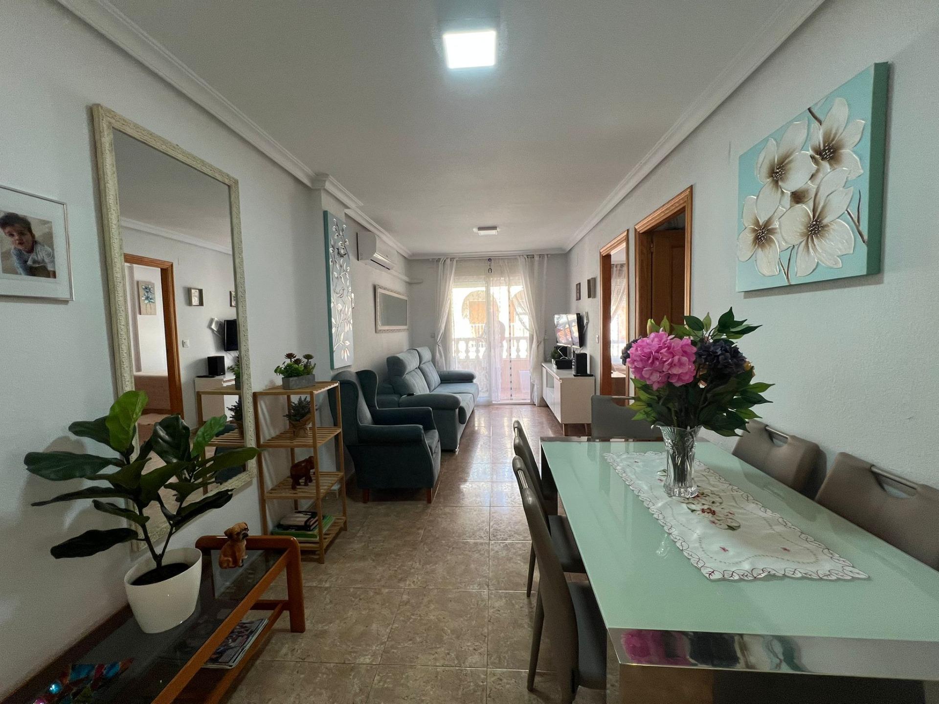 2 Bed, 1 Bath, ApartmentFor Sale, Torrevieja, Alicante