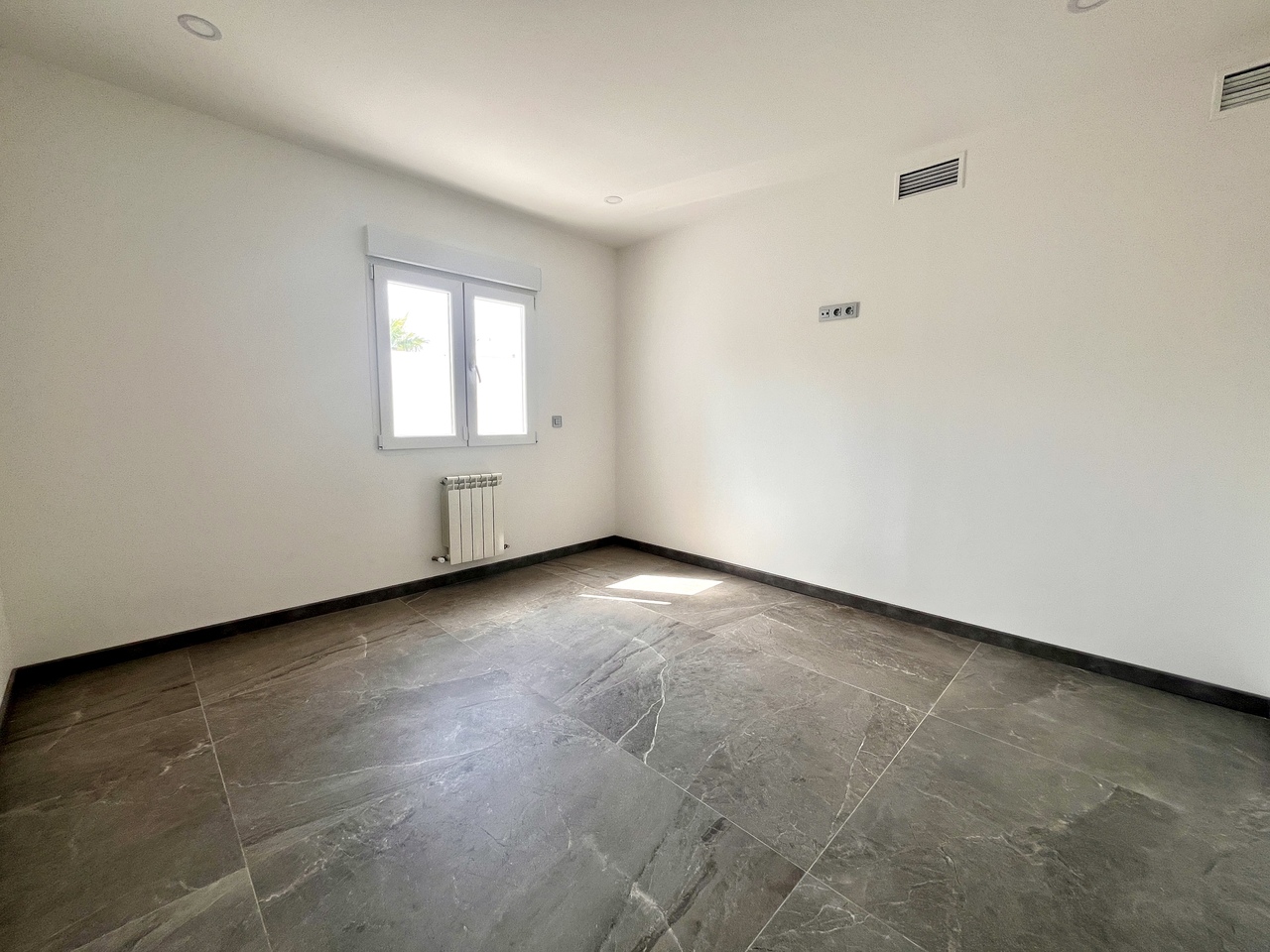 6 Bed, 4 Bath, HouseFor Sale, Los Balcones, Alicante