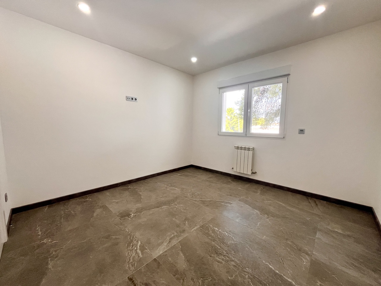 6 Bed, 4 Bath, HouseFor Sale, Los Balcones, Alicante