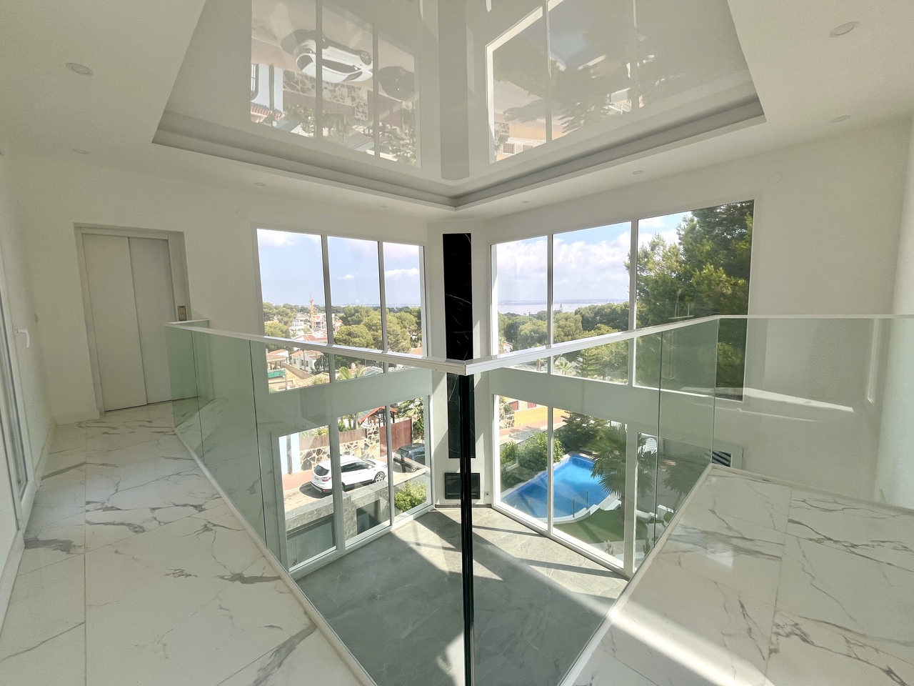 6 Bed, 4 Bath, HouseFor Sale, Los Balcones, Alicante