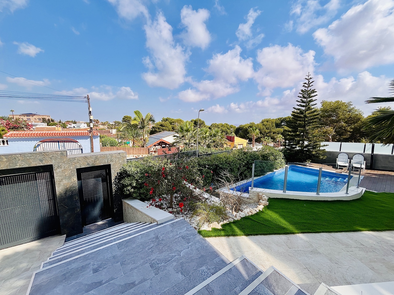 6 Bed, 4 Bath, HouseFor Sale, Los Balcones, Alicante