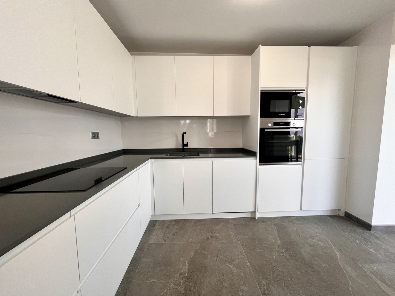 6 Bed, 4 Bath, HouseFor Sale, Los Balcones, Alicante