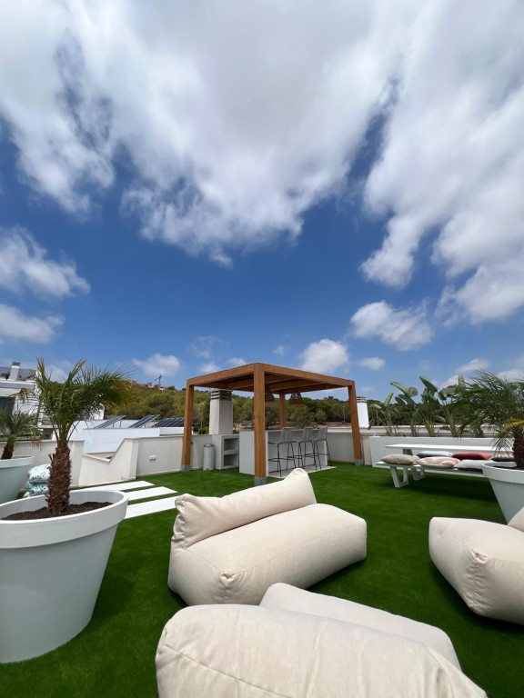 4 Bed, 3 Bath, HouseFor Sale, San Miguel de Salinas, Alicante