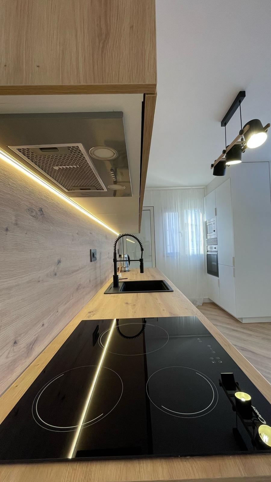 2 Bed, 1 Bath, ApartmentFor Sale, Torrevieja, Alicante