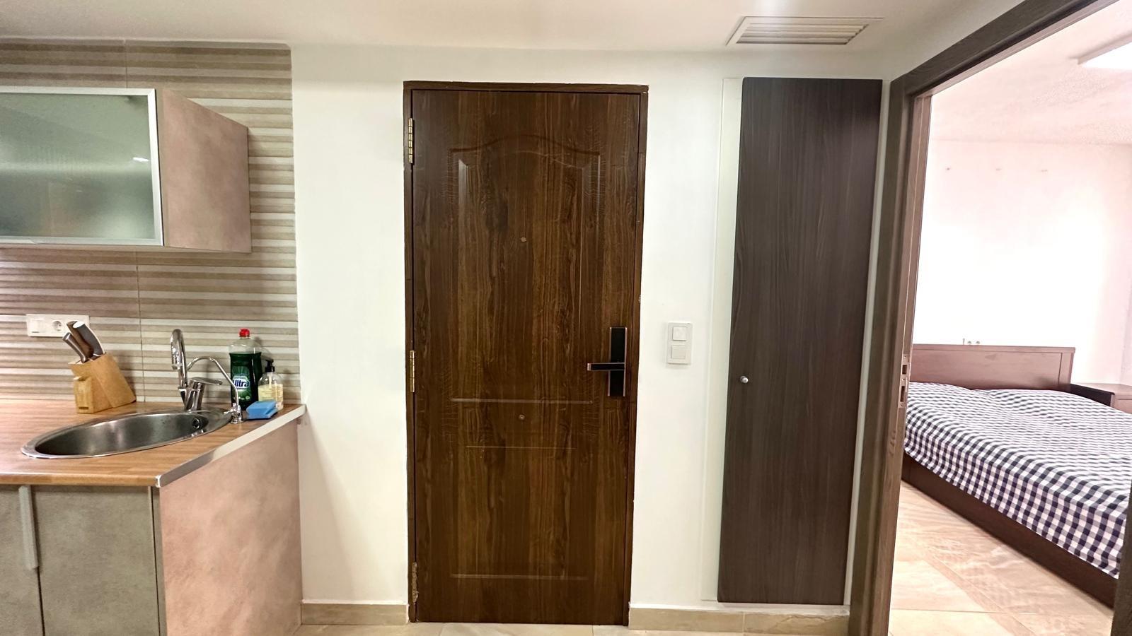 4 Bed, 2 Bath, ApartmentFor Sale, Torrevieja, Alicante