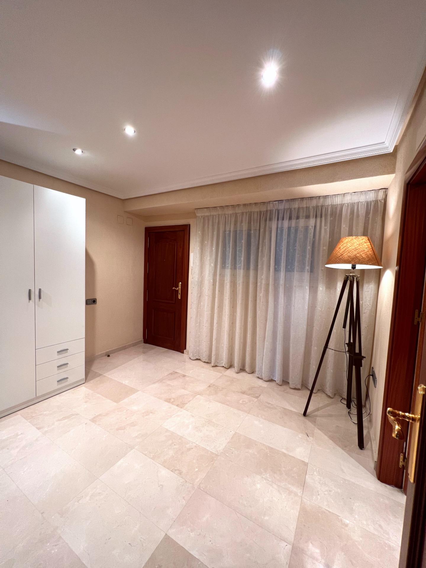 2 Bed, 3 Bath, ApartmentFor Sale, Torrevieja, Alicante