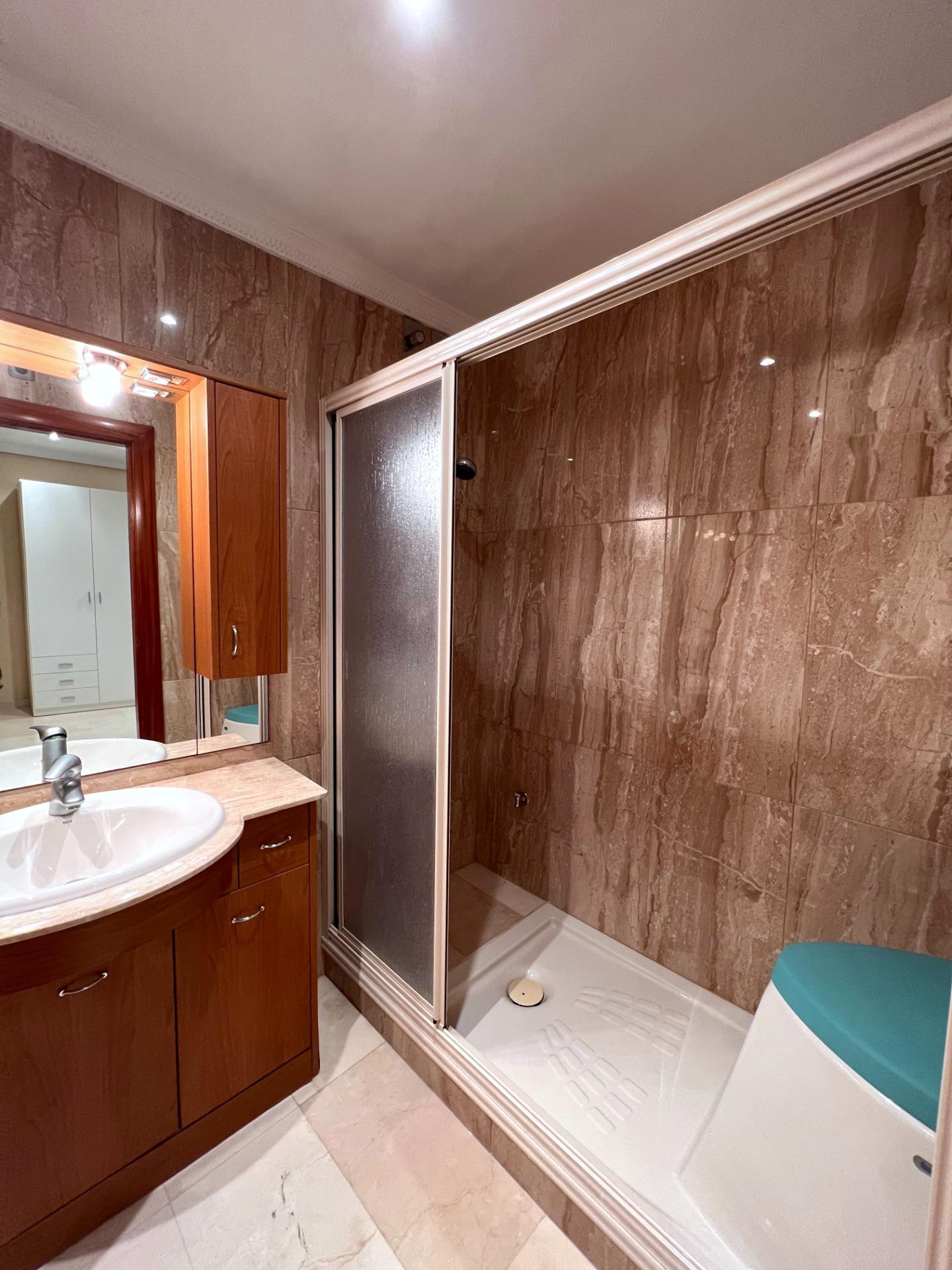 2 Bed, 3 Bath, ApartmentFor Sale, Torrevieja, Alicante