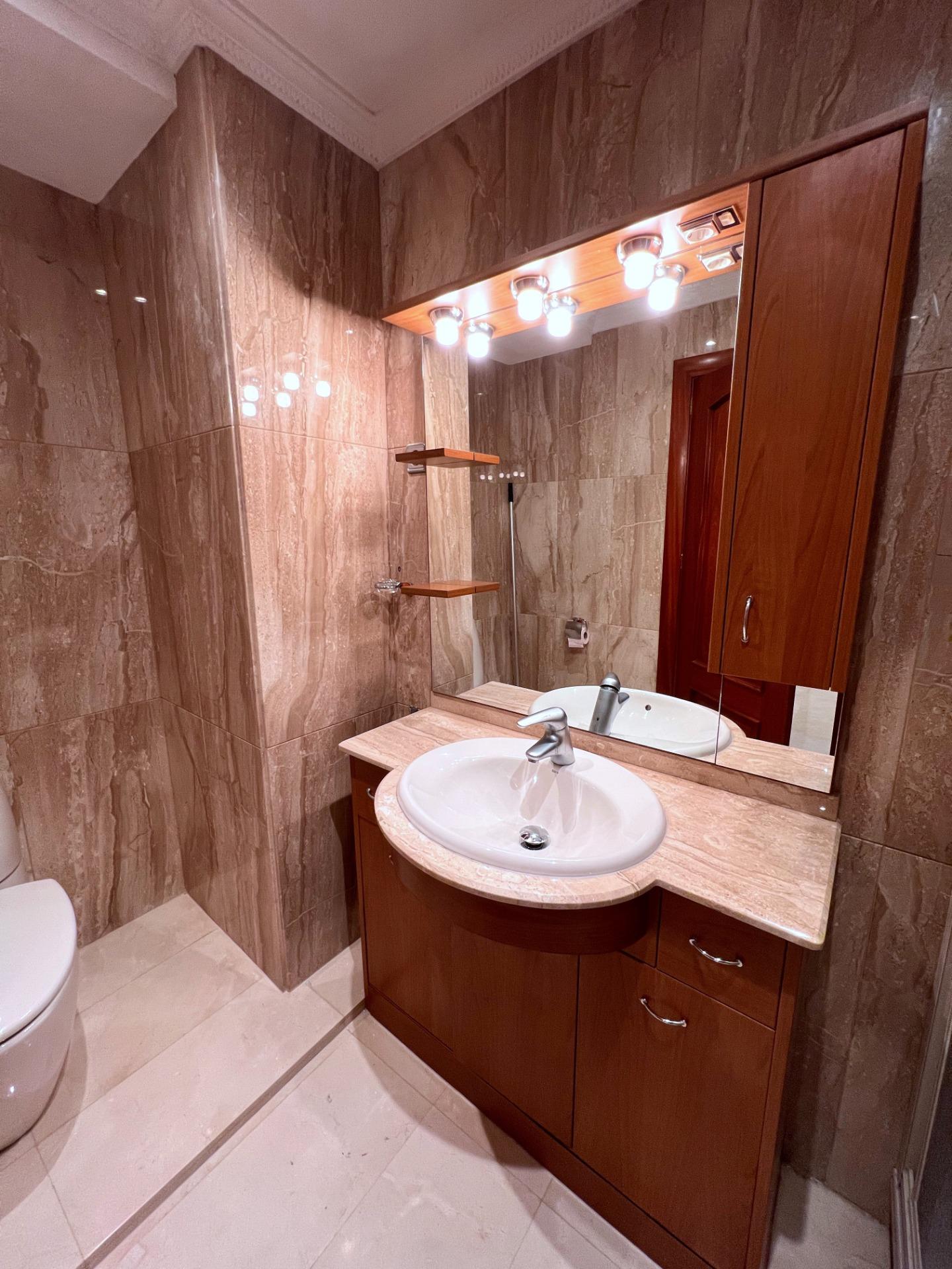 2 Bed, 3 Bath, ApartmentFor Sale, Torrevieja, Alicante