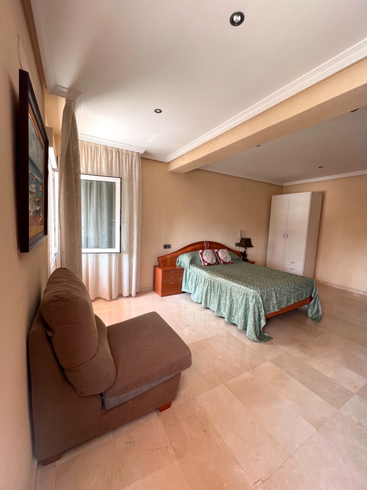 2 Bed, 3 Bath, ApartmentFor Sale, Torrevieja, Alicante