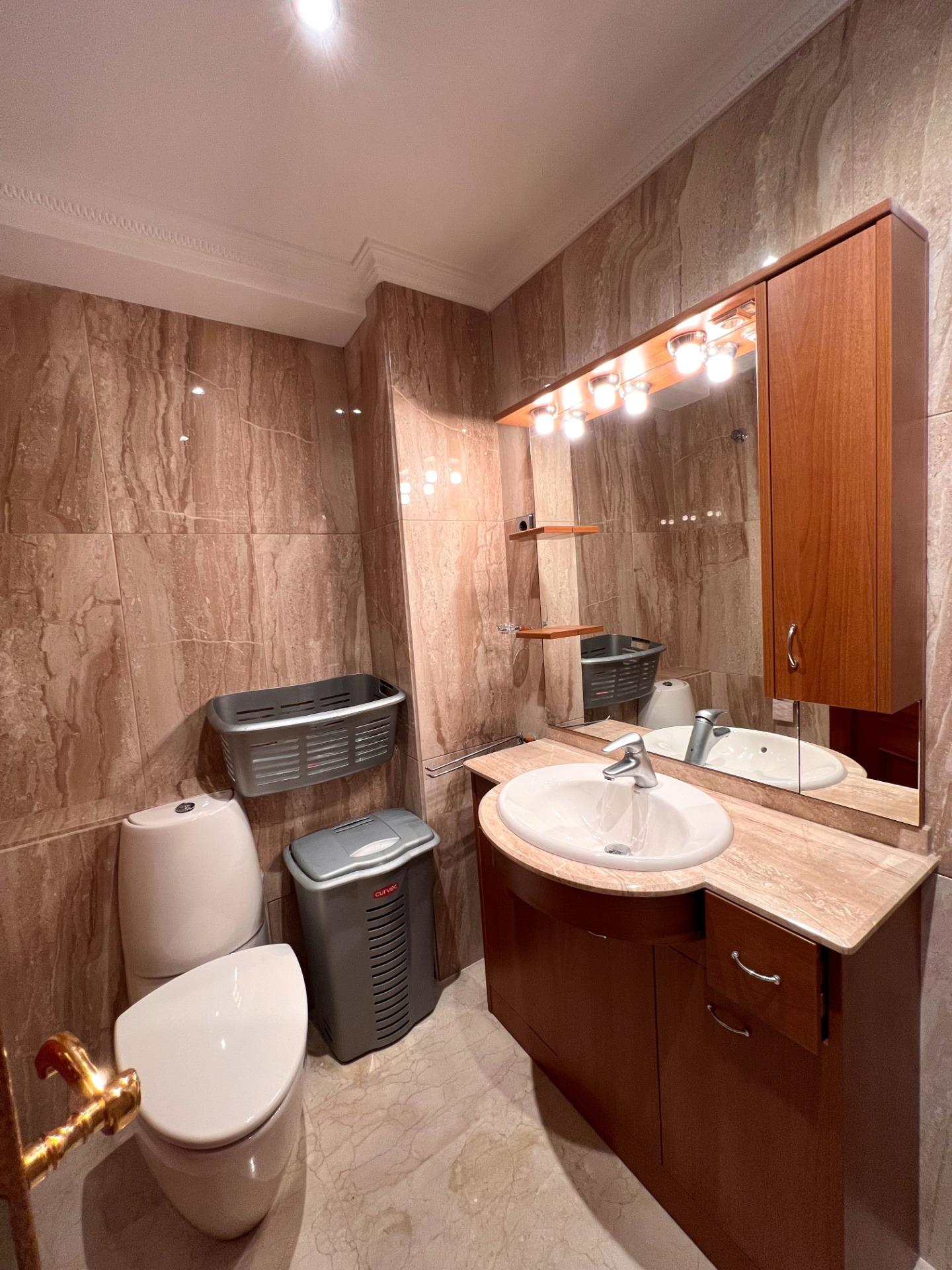 2 Bed, 3 Bath, ApartmentFor Sale, Torrevieja, Alicante