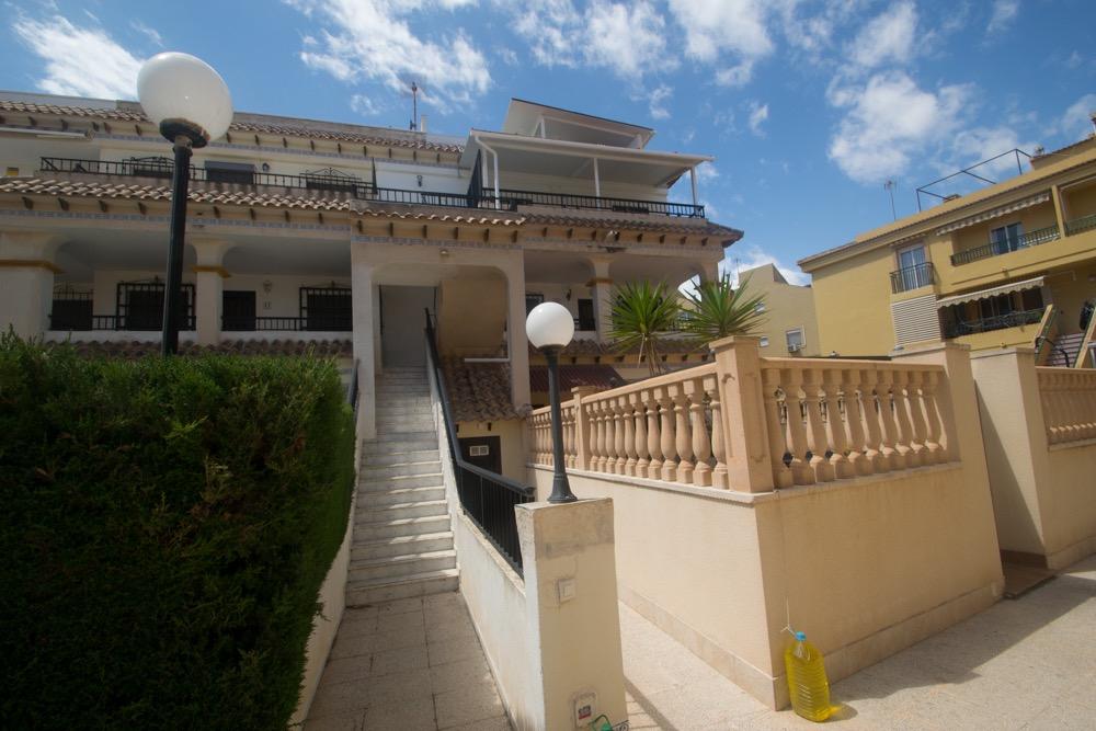 2 Bed, 1 Bath, ApartmentFor Sale, Torrevieja, Alicante