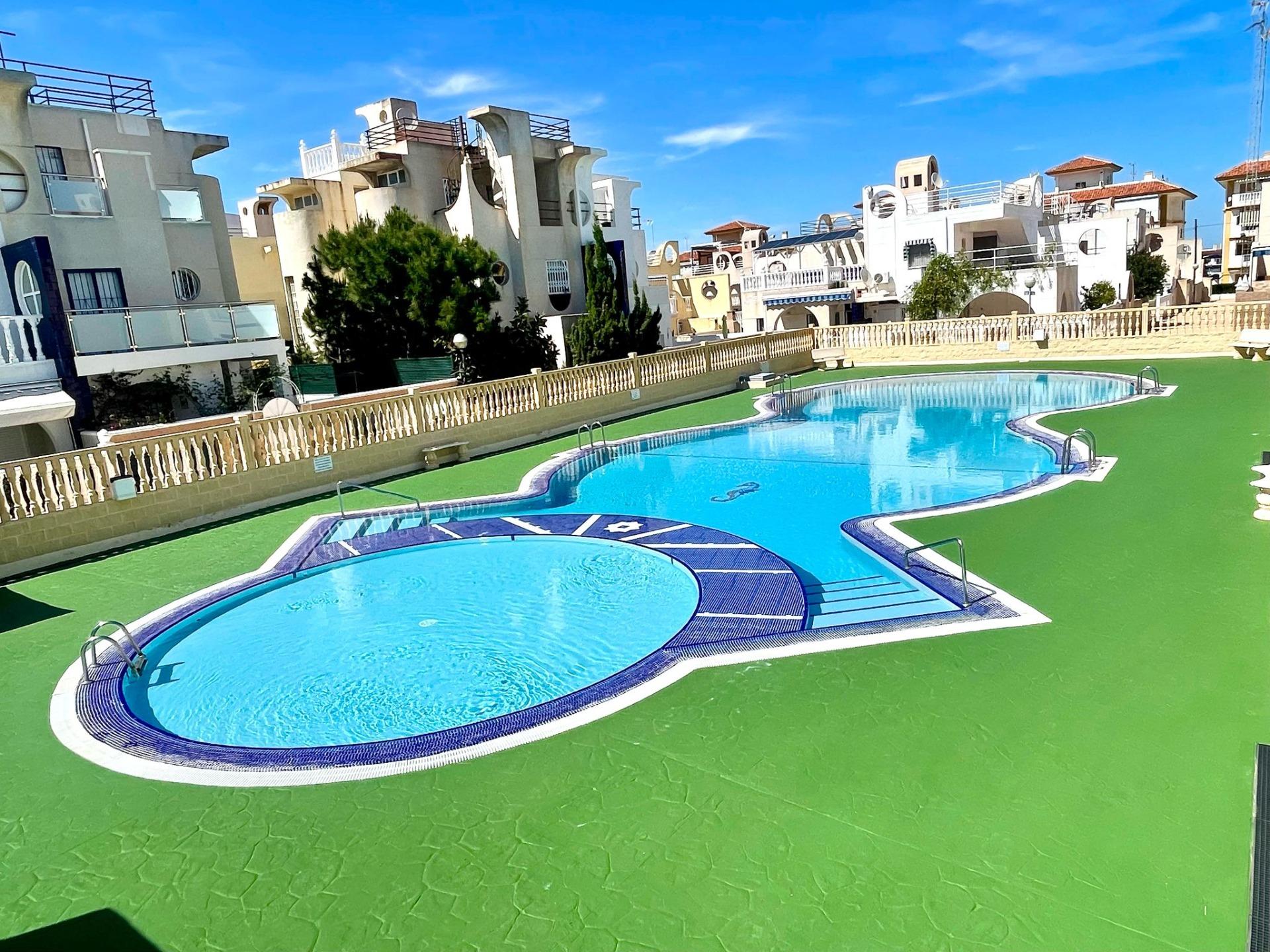 2 Bed, 1 Bath, ApartmentFor Sale, Torrevieja, Alicante