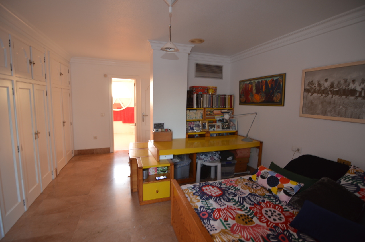 4 Bed, 4 Bath, HouseFor Sale, Torrevieja, Alicante
