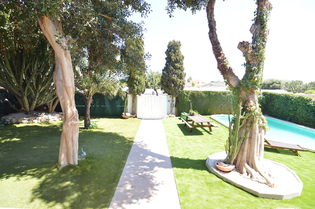 4 Bed, 4 Bath, HouseFor Sale, Torrevieja, Alicante