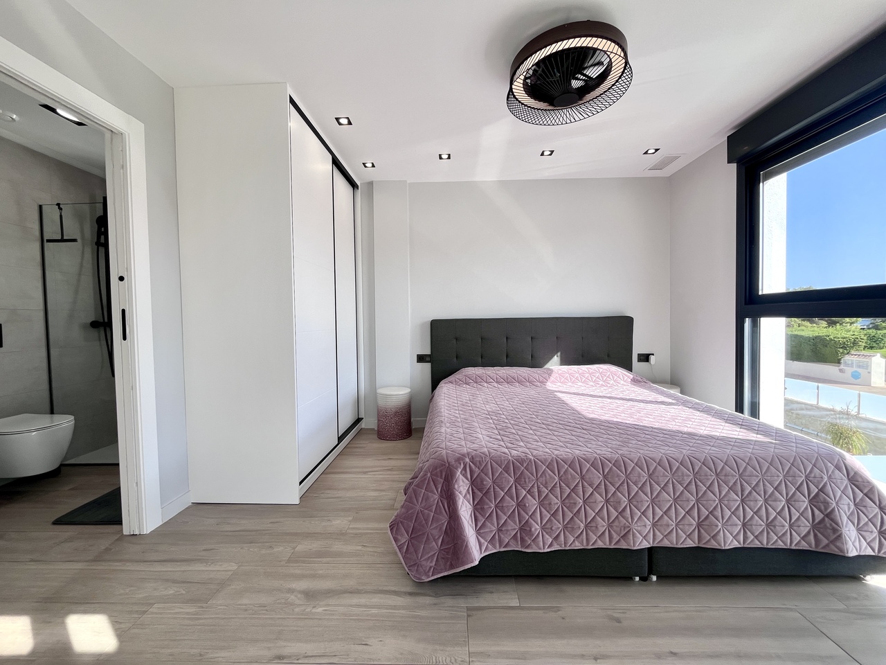 4 Bed, 3 Bath, HouseFor Sale, Playa Flamenca, Alicante