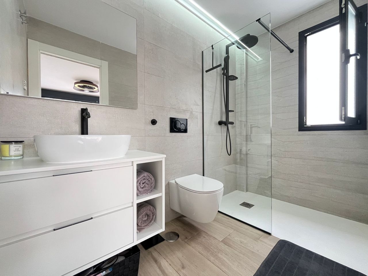 4 Bed, 3 Bath, HouseFor Sale, Playa Flamenca, Alicante