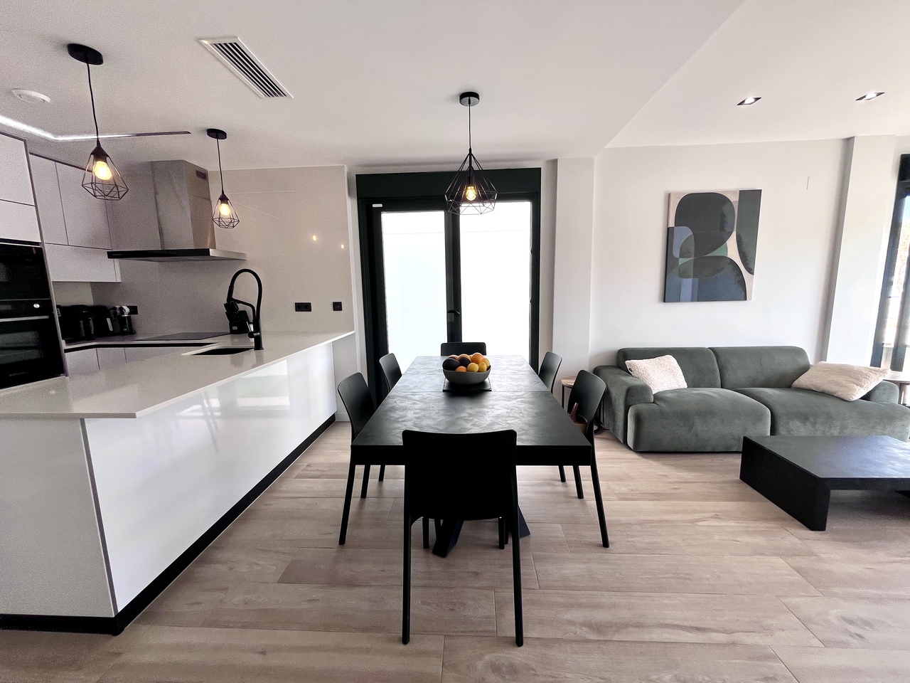 4 Bed, 3 Bath, HouseFor Sale, Playa Flamenca, Alicante