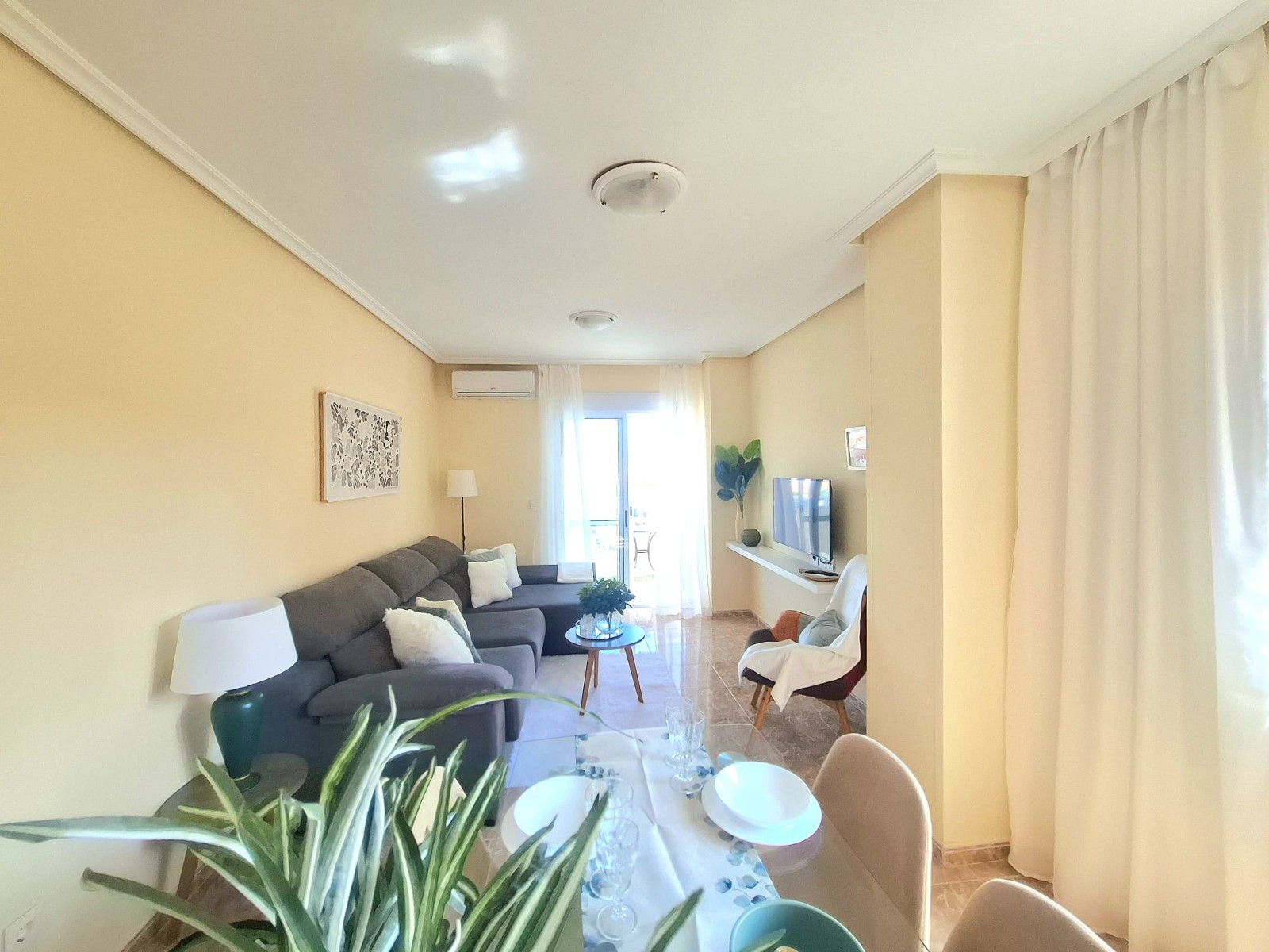2 Bed, 1 Bath, ApartmentFor Sale, Torrevieja, Alicante 2 Bed, 1 Bath, ApartmentFor Sale, Torrevieja, Alicante