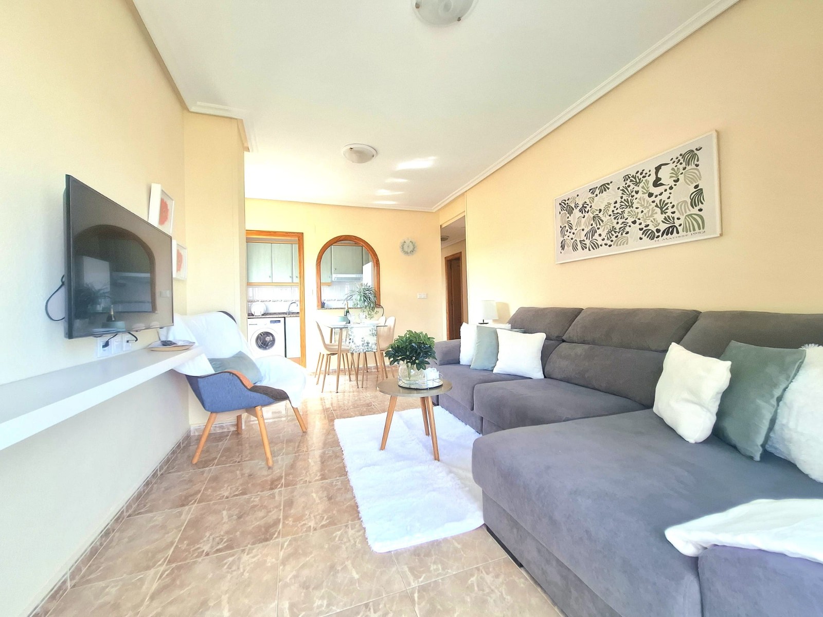 2 Bed, 1 Bath, ApartmentFor Sale, Torrevieja, Alicante 2 Bed, 1 Bath, ApartmentFor Sale, Torrevieja, Alicante