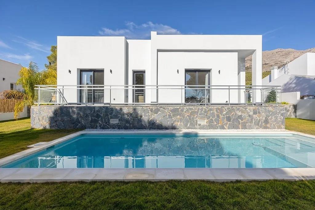 4 Bed, 3 Bath, HouseFor Sale, Altea, Alicante