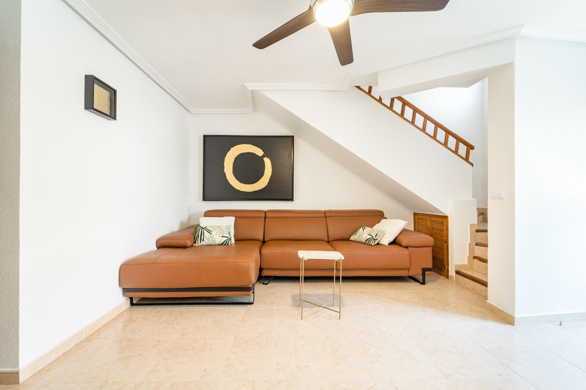 4 Bed, 2 Bath, ApartmentFor Sale, Torrevieja, Alicante