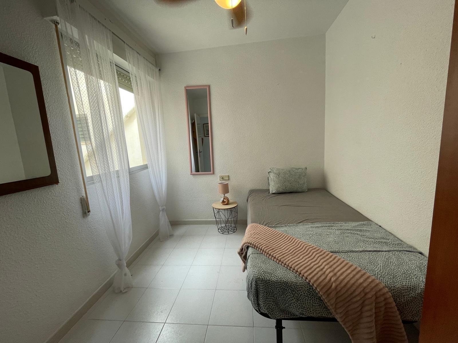 2 Bed, 1 Bath, ApartmentFor Sale, Torrevieja, Alicante