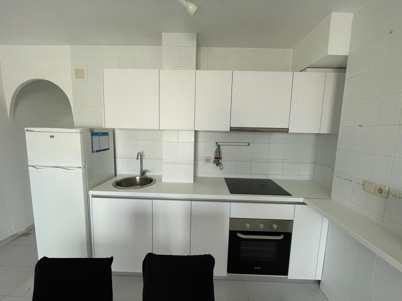 2 Bed, 1 Bath, ApartmentFor Sale, Torrevieja, Alicante