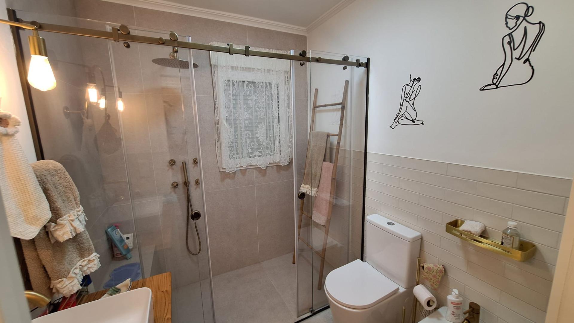 4 Bed, 3 Bath, HouseFor Sale, Torrevieja, Alicante