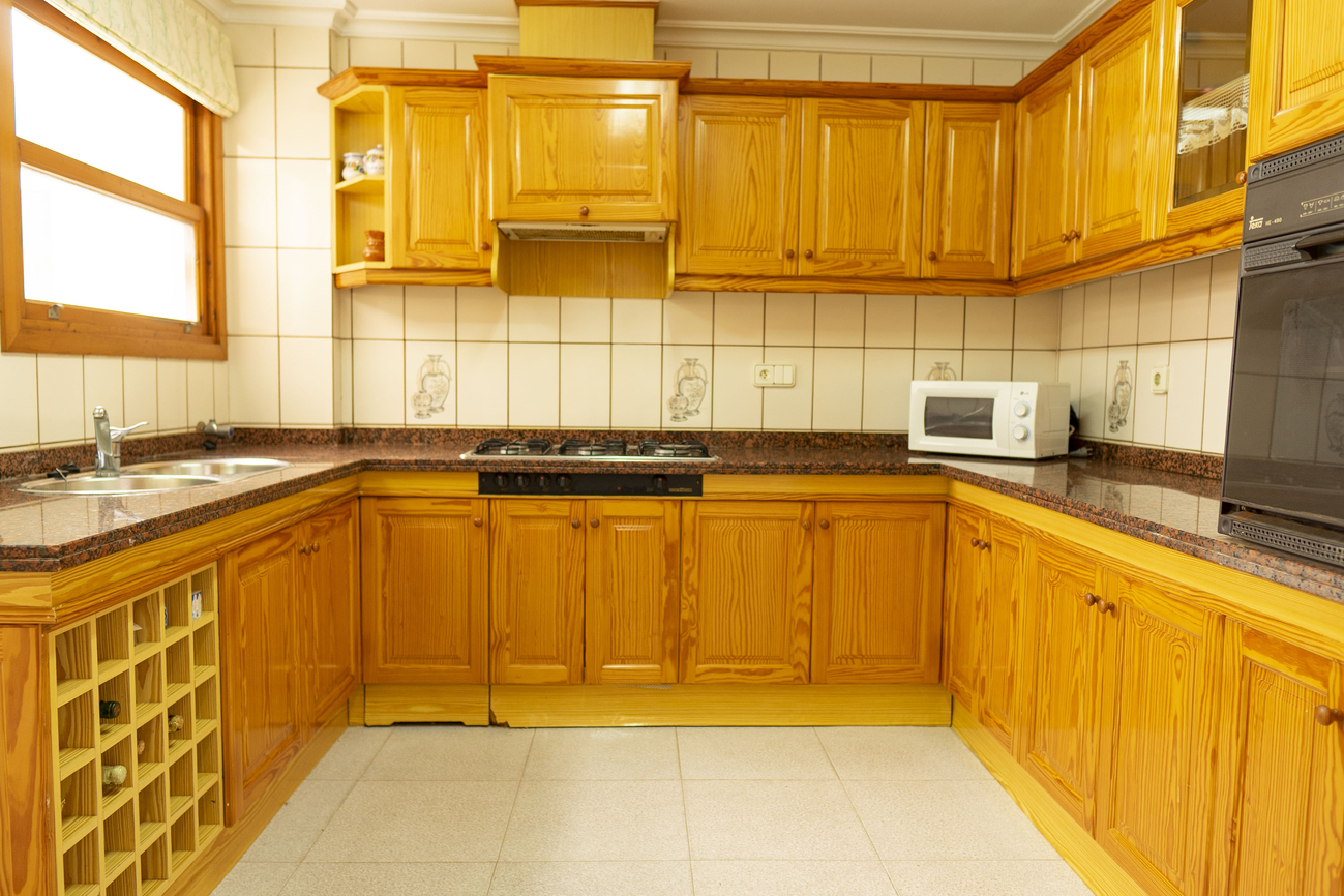 7 Bed, 4 Bath, ApartmentFor Sale, Torrevieja, Alicante