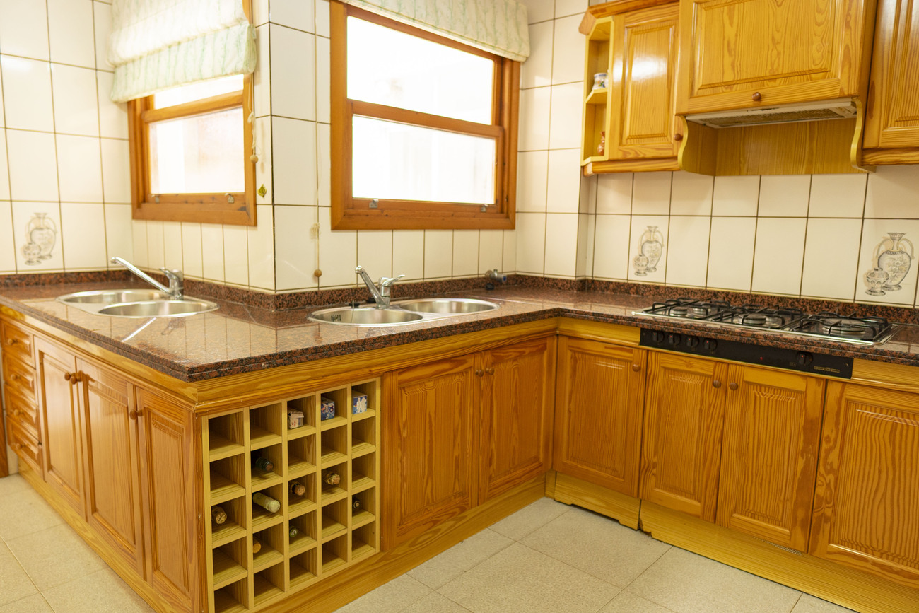 7 Bed, 4 Bath, ApartmentFor Sale, Torrevieja, Alicante