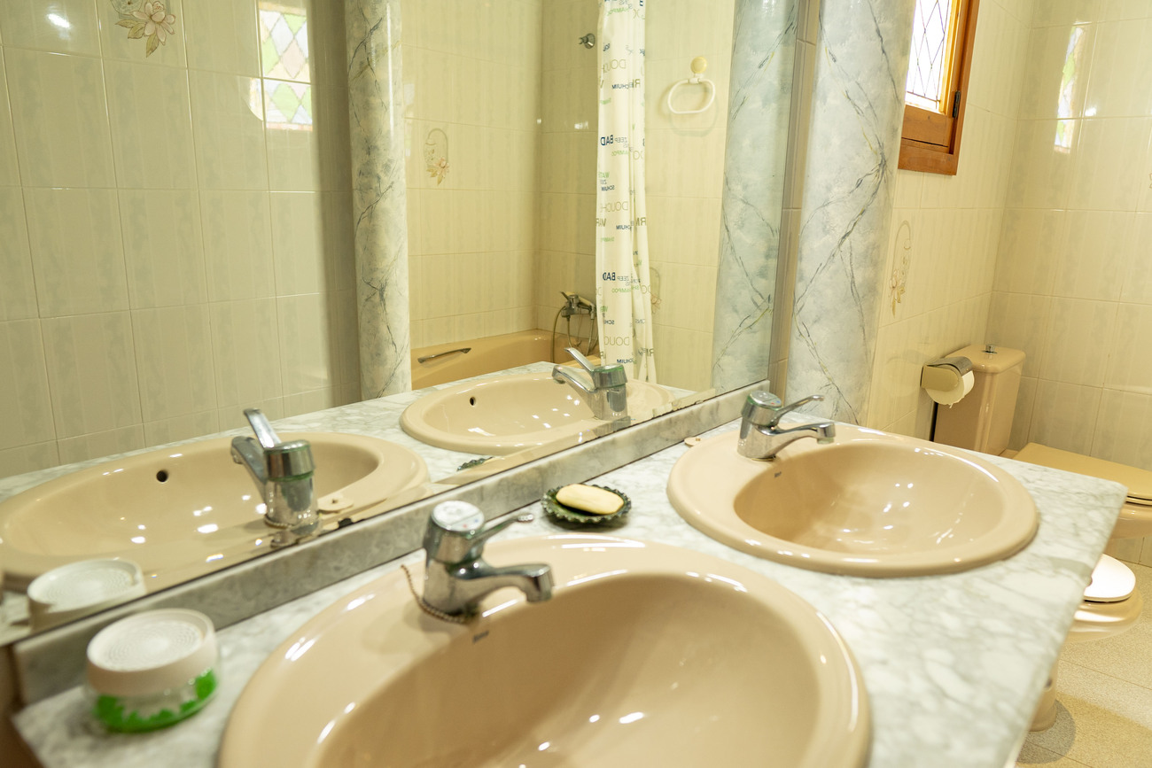 7 Bed, 4 Bath, ApartmentFor Sale, Torrevieja, Alicante