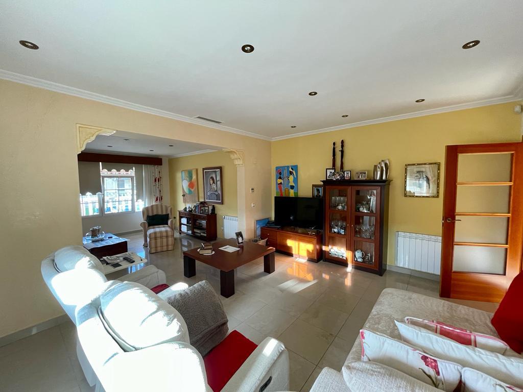 7 Bed, 4 Bath, HouseFor Sale, Albatera, Alicante