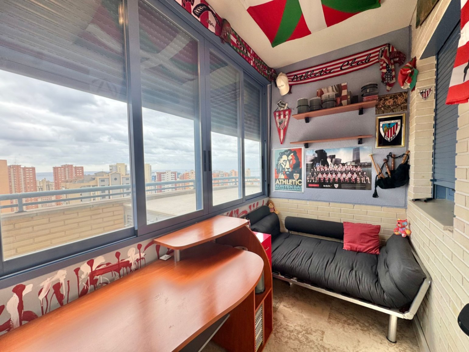 3 Bed, 2 Bath, ApartmentFor Sale, Benidorm, Alicante