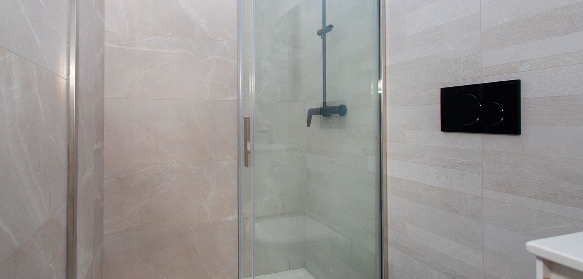 2 Bed, 2 Bath, ApartmentFor Sale, Torrevieja, Alicante 2 Bed, 2 Bath, ApartmentFor Sale, Torrevieja, Alicante