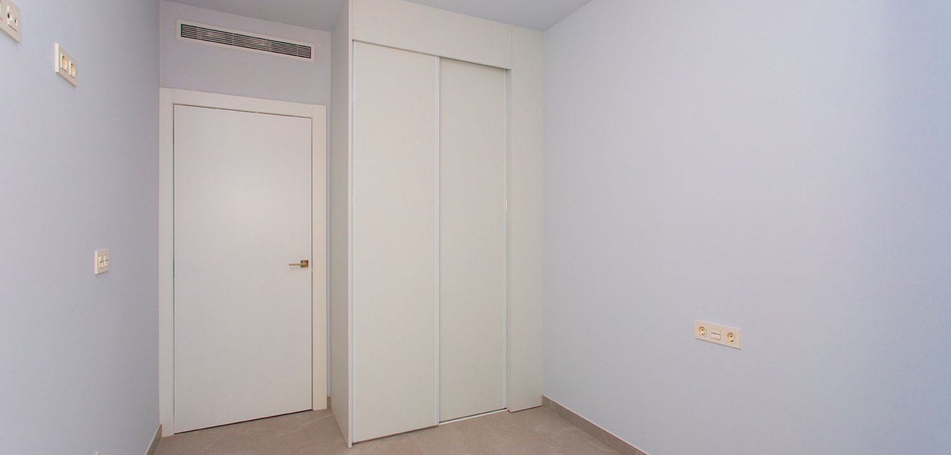 2 Bed, 2 Bath, ApartmentFor Sale, Torrevieja, Alicante 2 Bed, 2 Bath, ApartmentFor Sale, Torrevieja, Alicante