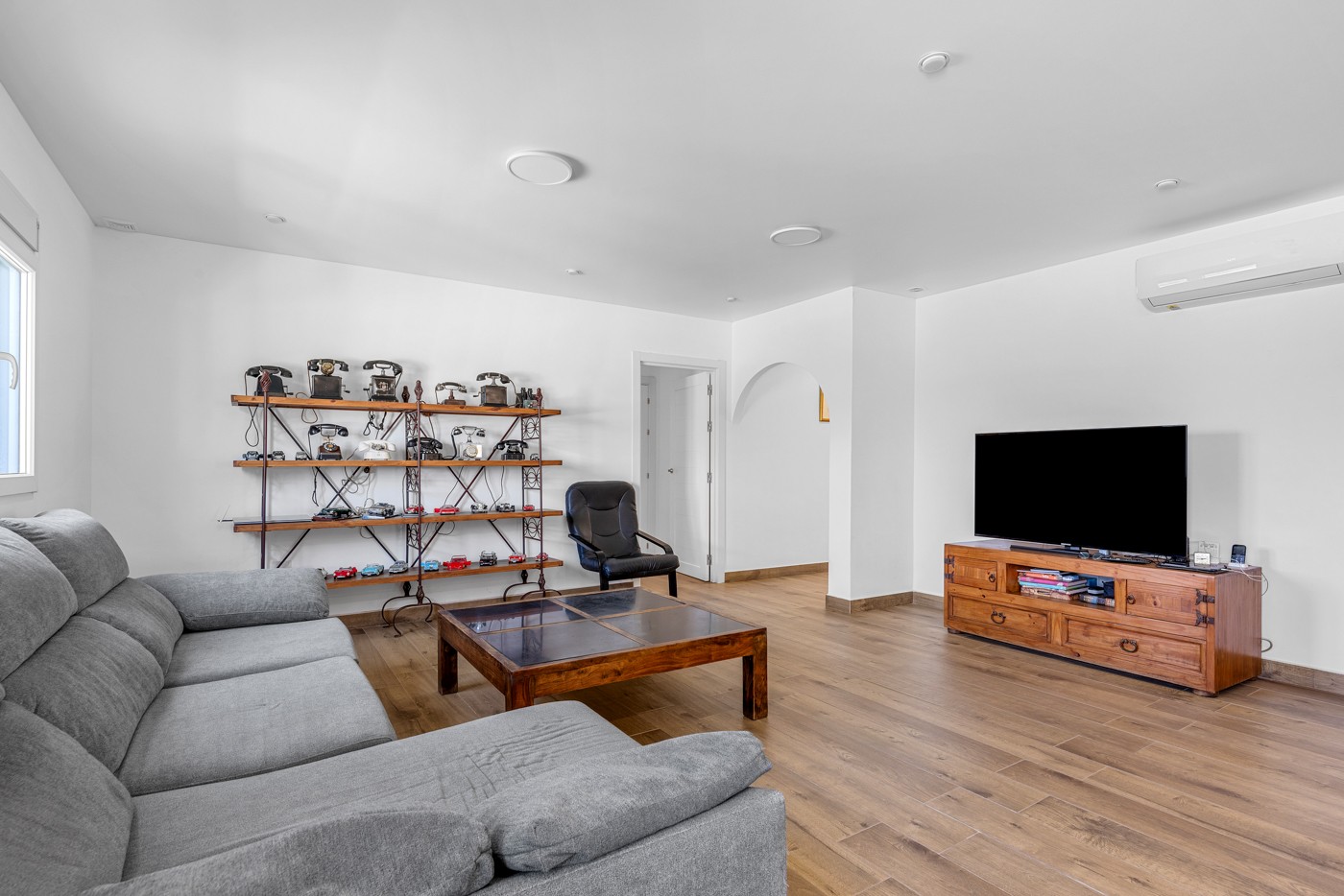 6 Bed, 3 Bath, HouseFor Sale, Los Montesinos, Alicante