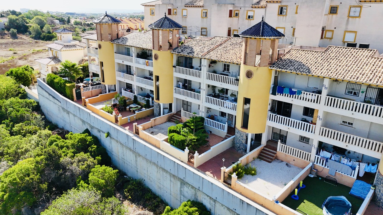 2 Bed, 1 Bath, ApartmentFor Sale, Cabo Roig, Alicante