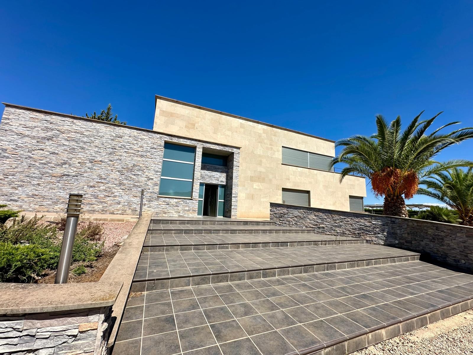 5 Bed, 8 Bath, HouseFor Sale, Yecla, Murcia