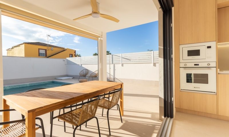 3 Bed, 2 Bath, HouseFor Sale, Torrevieja, Alicante