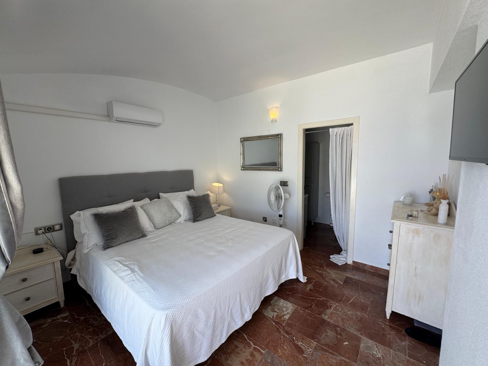 3 Bed, 2 Bath, ApartmentFor Sale, Las Ramblas Golf, Alicante