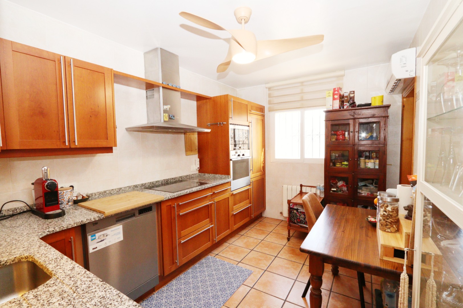 5 Bed, 4 Bath, HouseFor Sale, La Nucia, Alicante