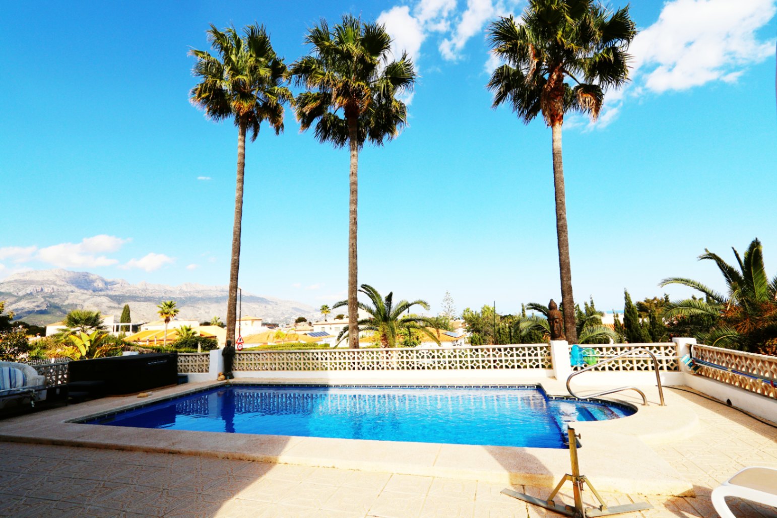 5 Bed, 4 Bath, HouseFor Sale, La Nucia, Alicante