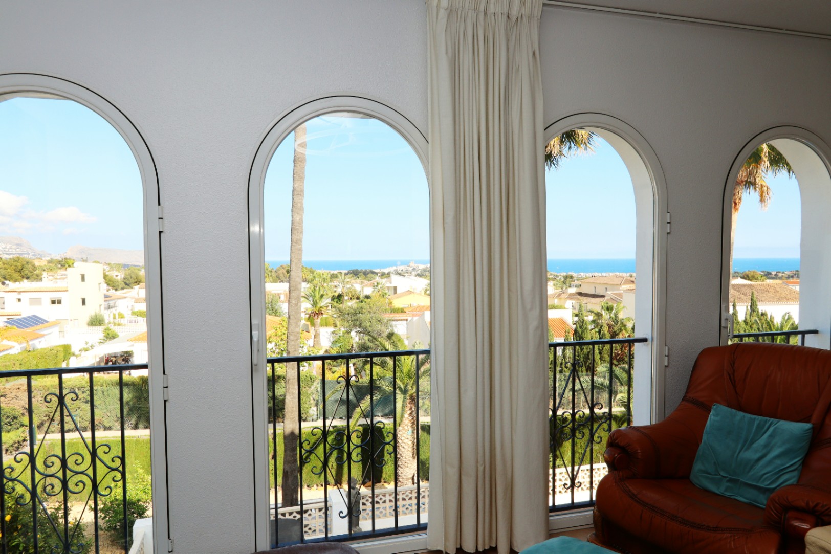 5 Bed, 4 Bath, HouseFor Sale, La Nucia, Alicante