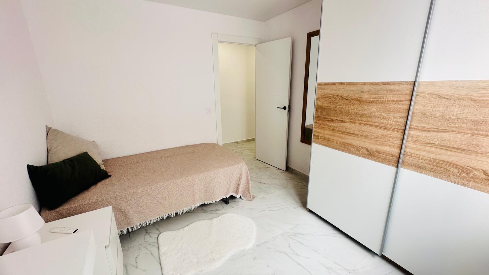 3 Bed, 2 Bath, ApartmentFor Sale, Torrevieja, Alicante