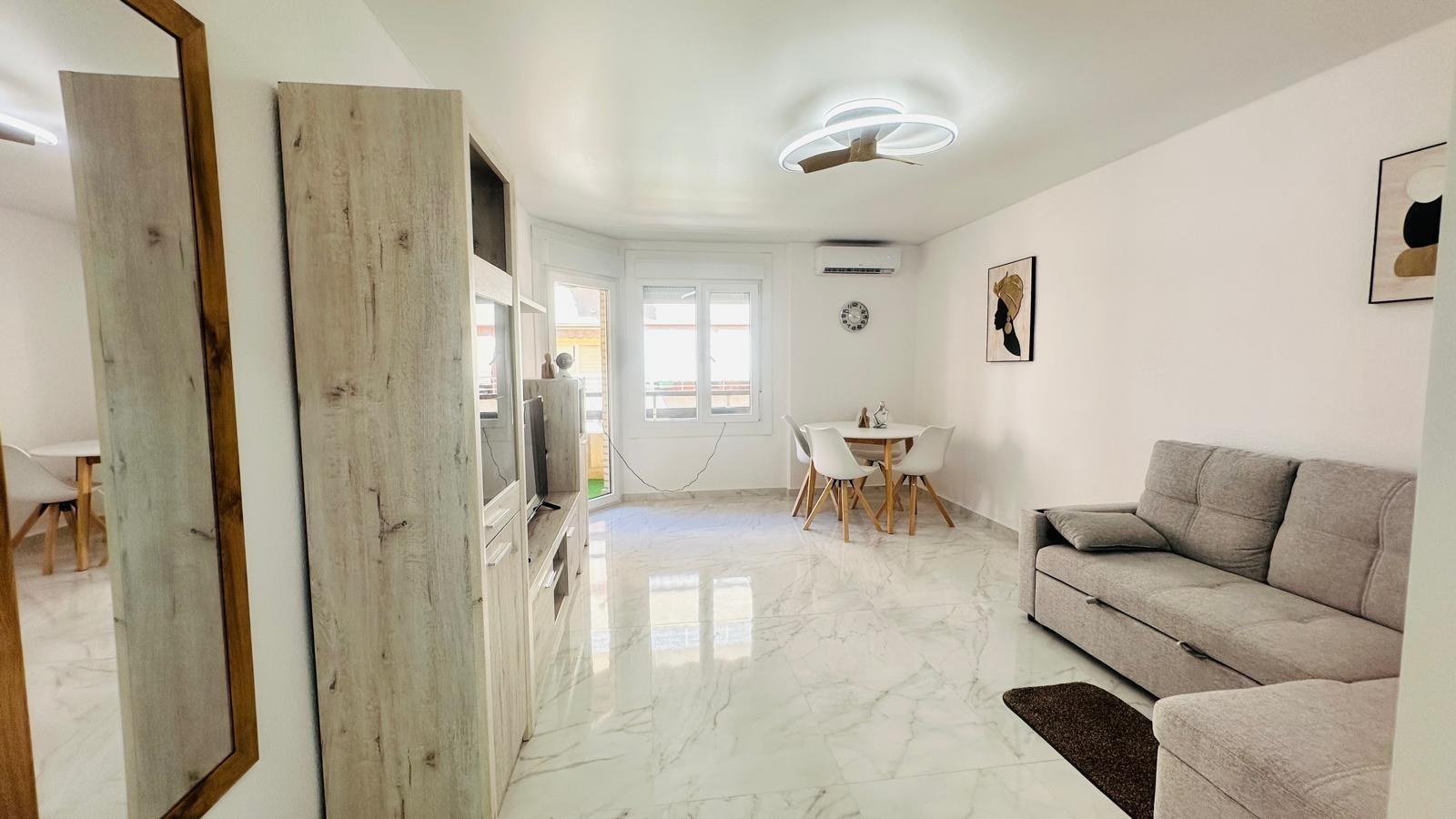 3 Bed, 2 Bath, ApartmentFor Sale, Torrevieja, Alicante