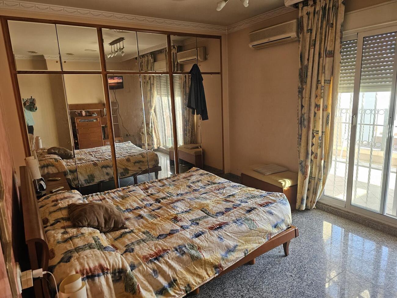 4 Bed, 2 Bath, ApartmentFor Sale, Torrevieja, Alicante