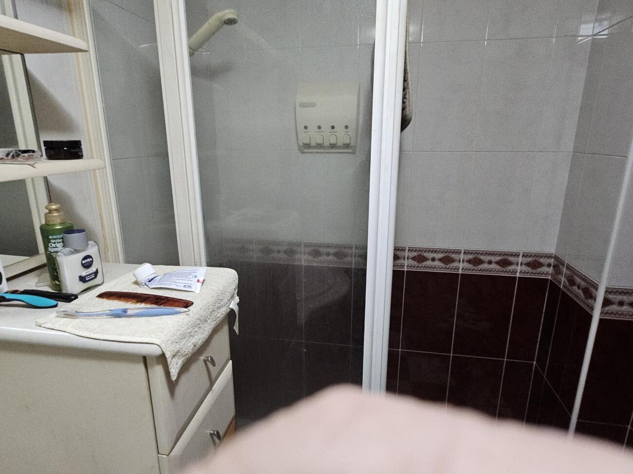 4 Bed, 2 Bath, ApartmentFor Sale, Torrevieja, Alicante