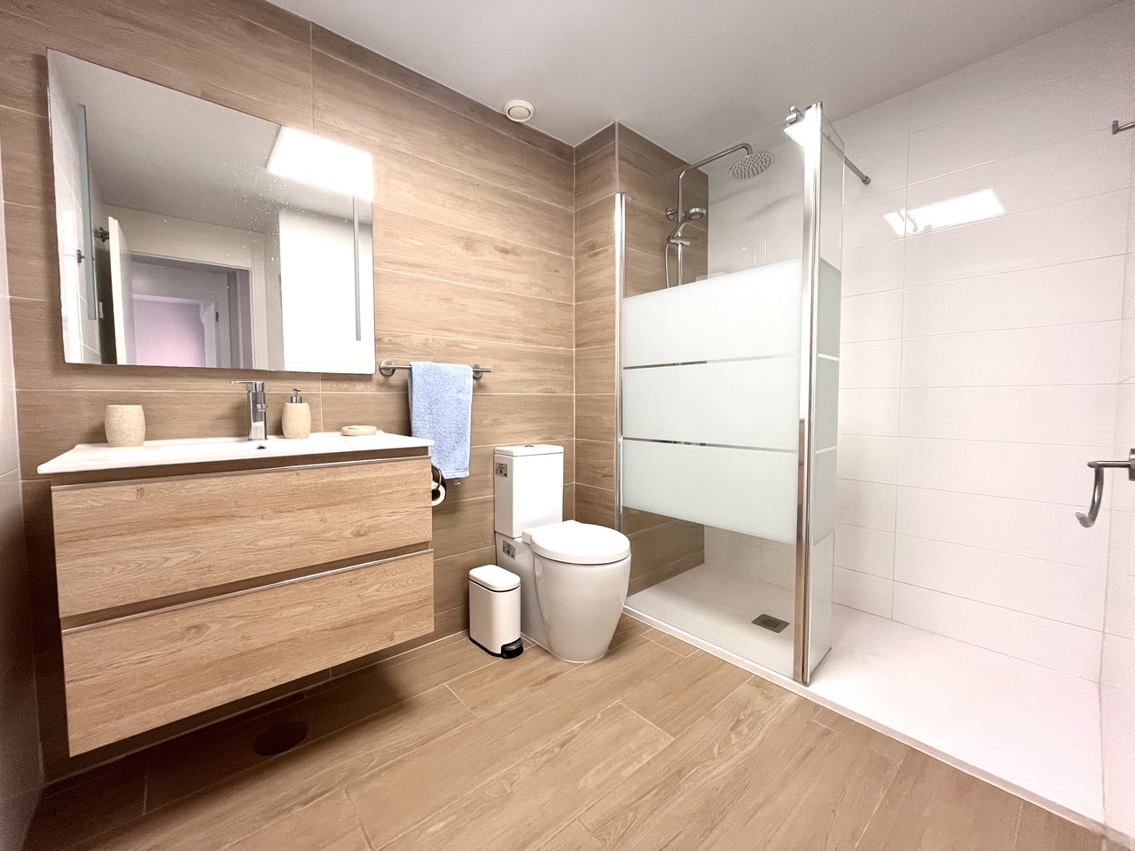 2 Bed, 2 Bath, ApartmentFor Sale, Villamartin, Alicante