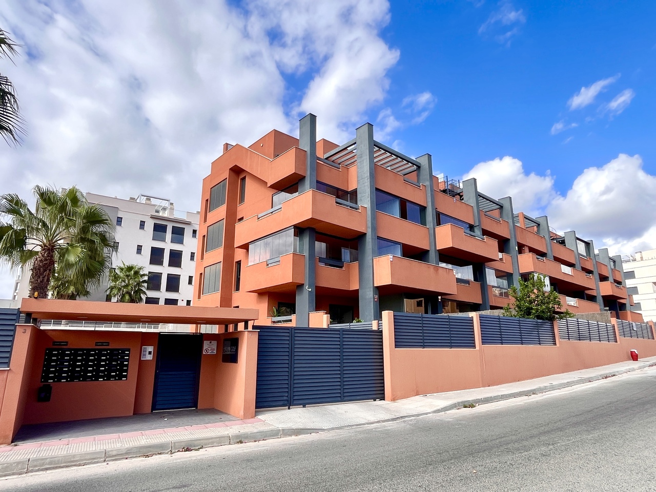 2 Bed, 2 Bath, ApartmentFor Sale, Villamartin, Alicante
