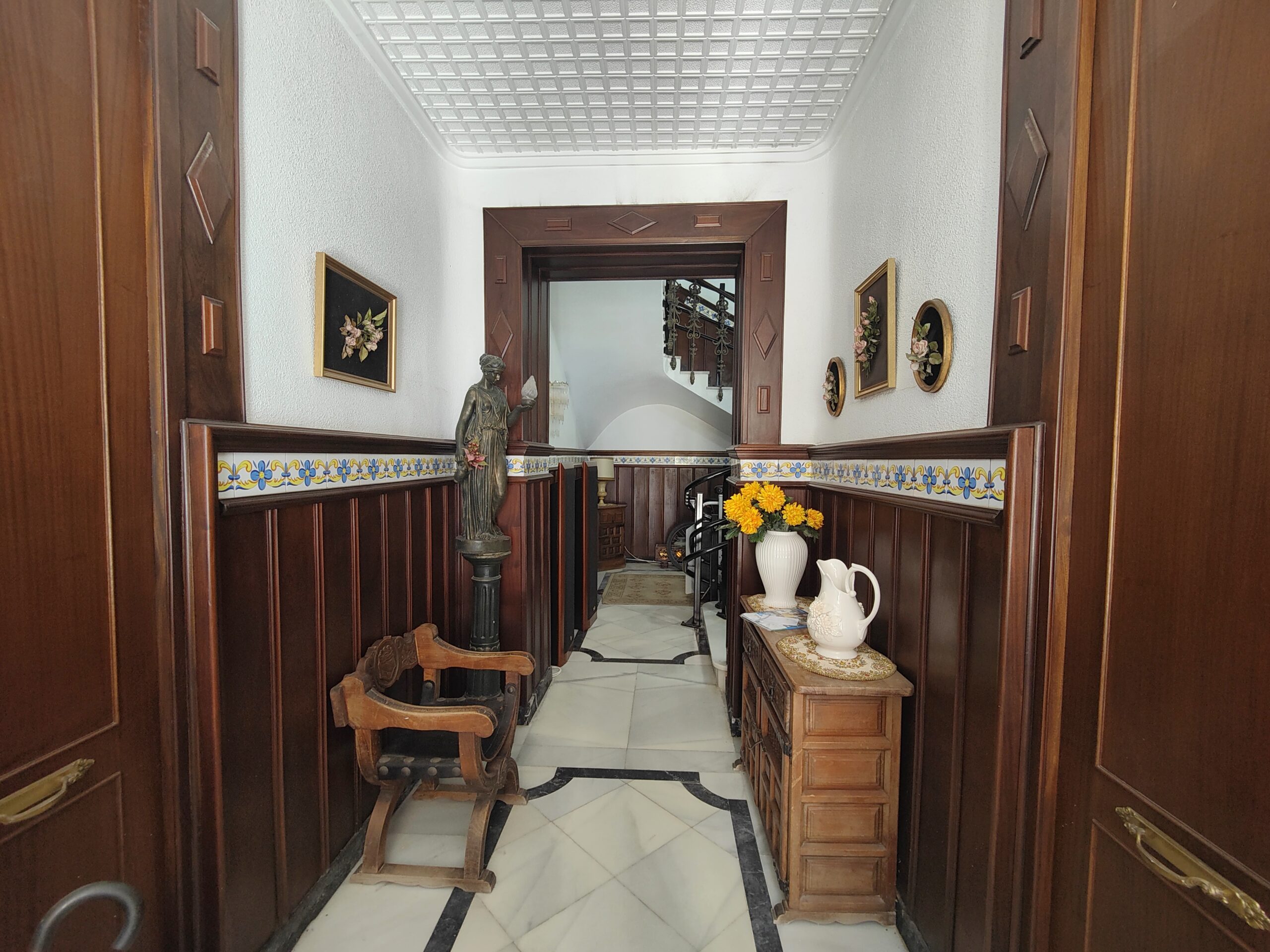 5 Bed, 2 Bath, ApartmentFor Sale, Torrevieja, Alicante